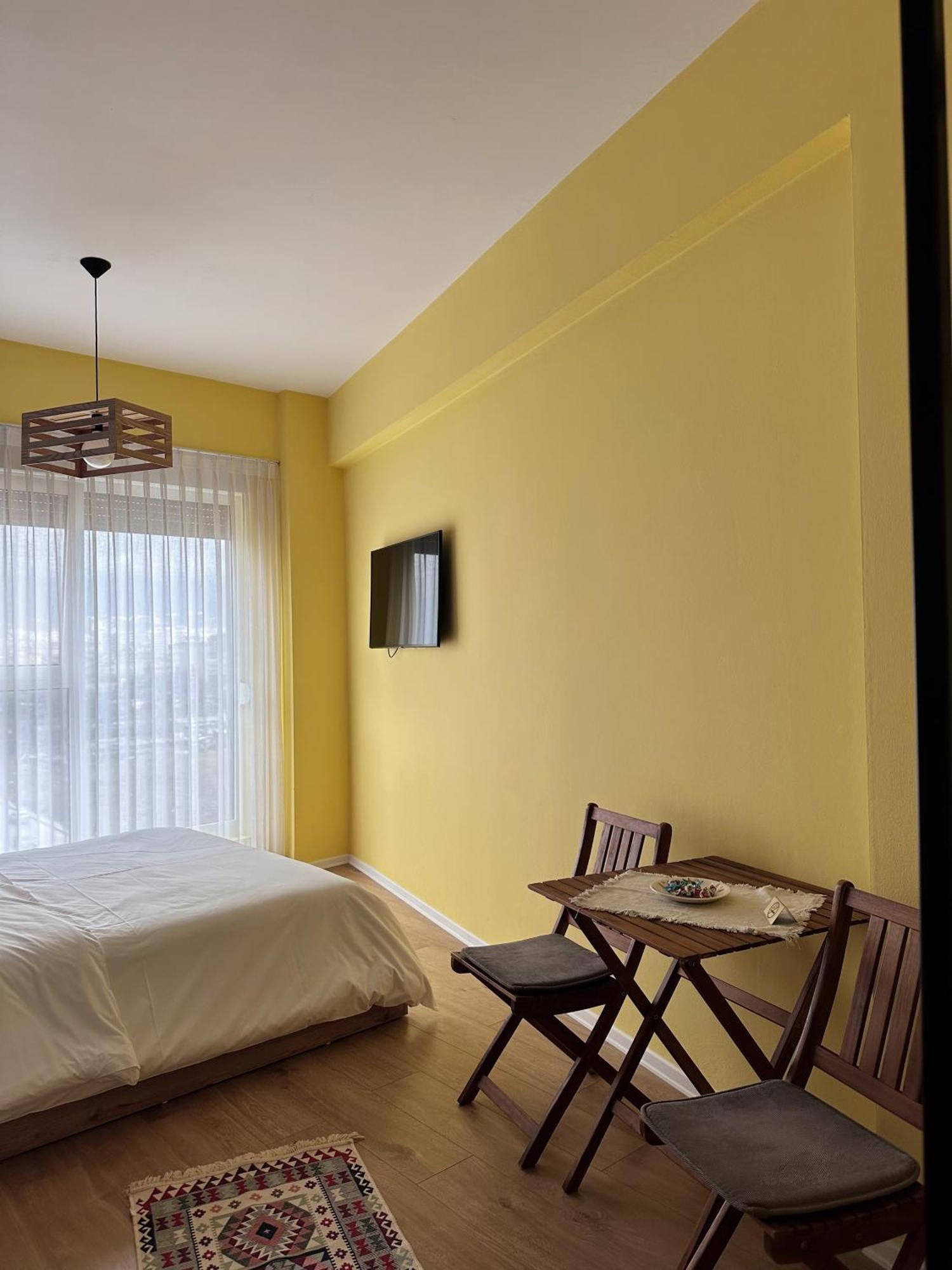 107 Dreams Bed & Breakfast Tirana Exterior foto